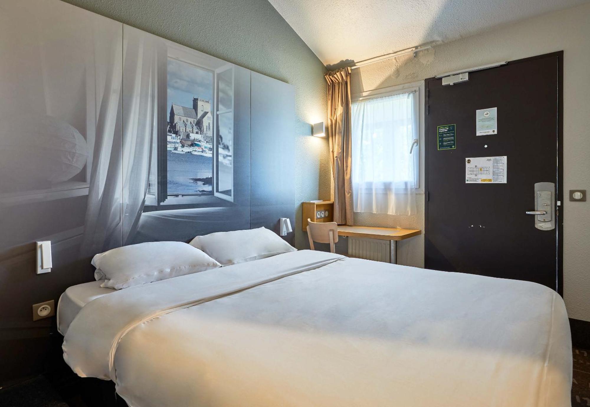 B&B Hotel Cherbourg Esterno foto