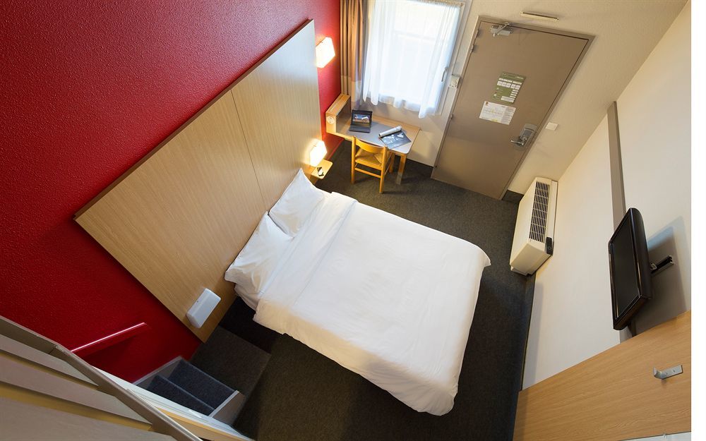 B&B Hotel Cherbourg Esterno foto