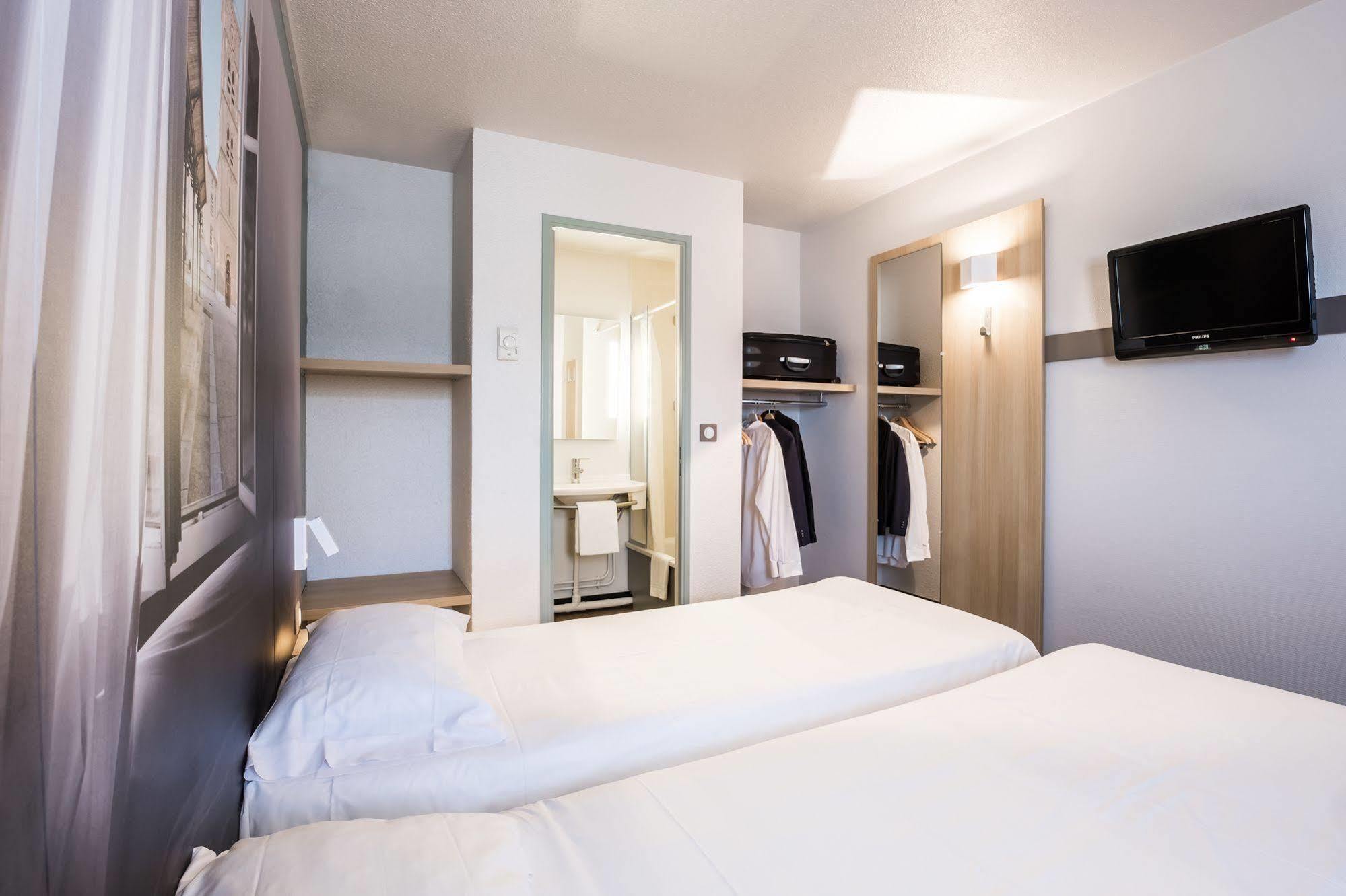 B&B Hotel Cherbourg Esterno foto