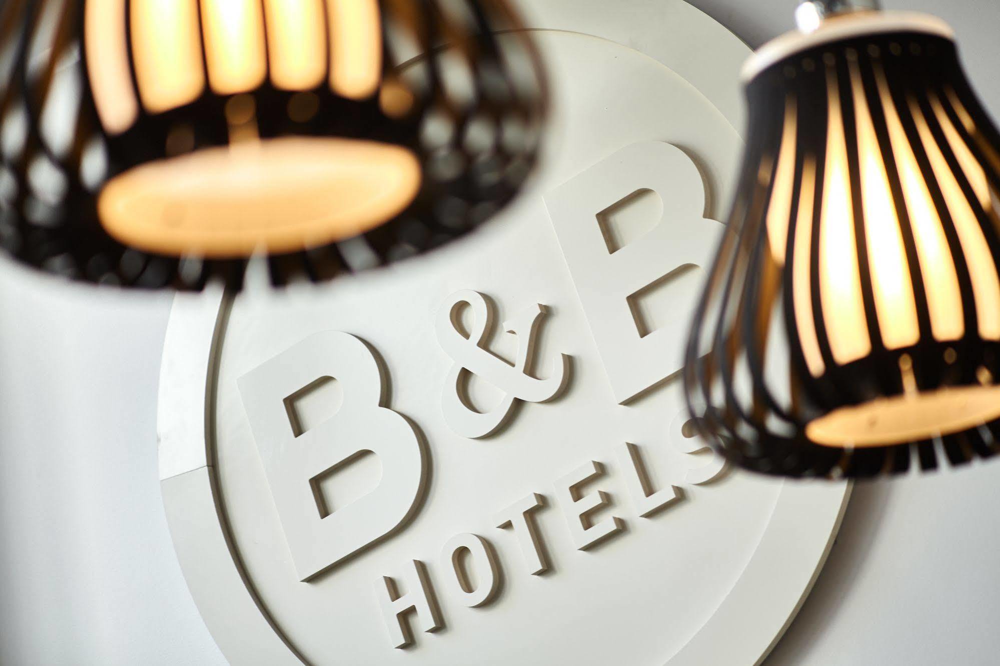B&B Hotel Cherbourg Esterno foto
