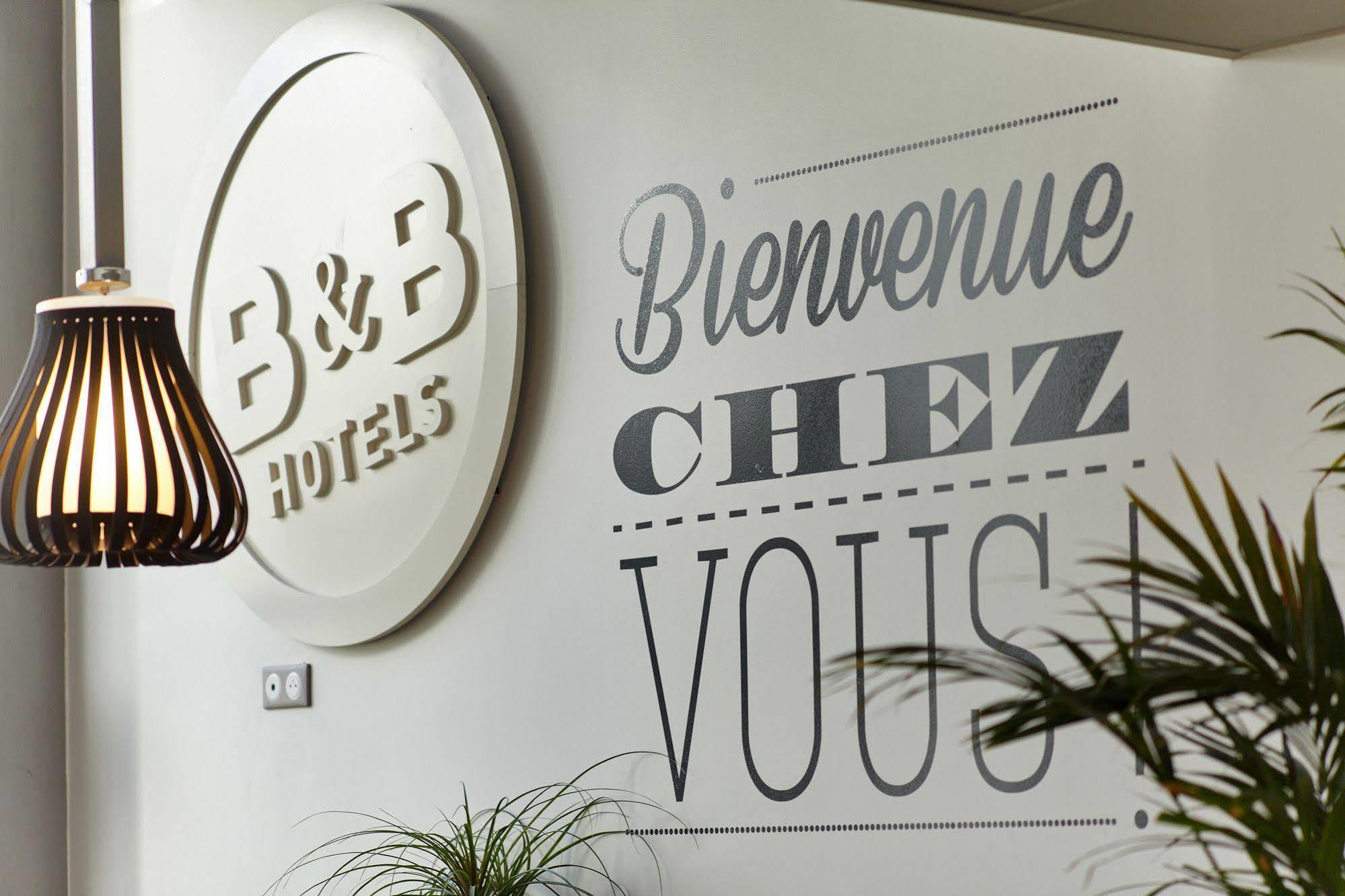 B&B Hotel Cherbourg Esterno foto